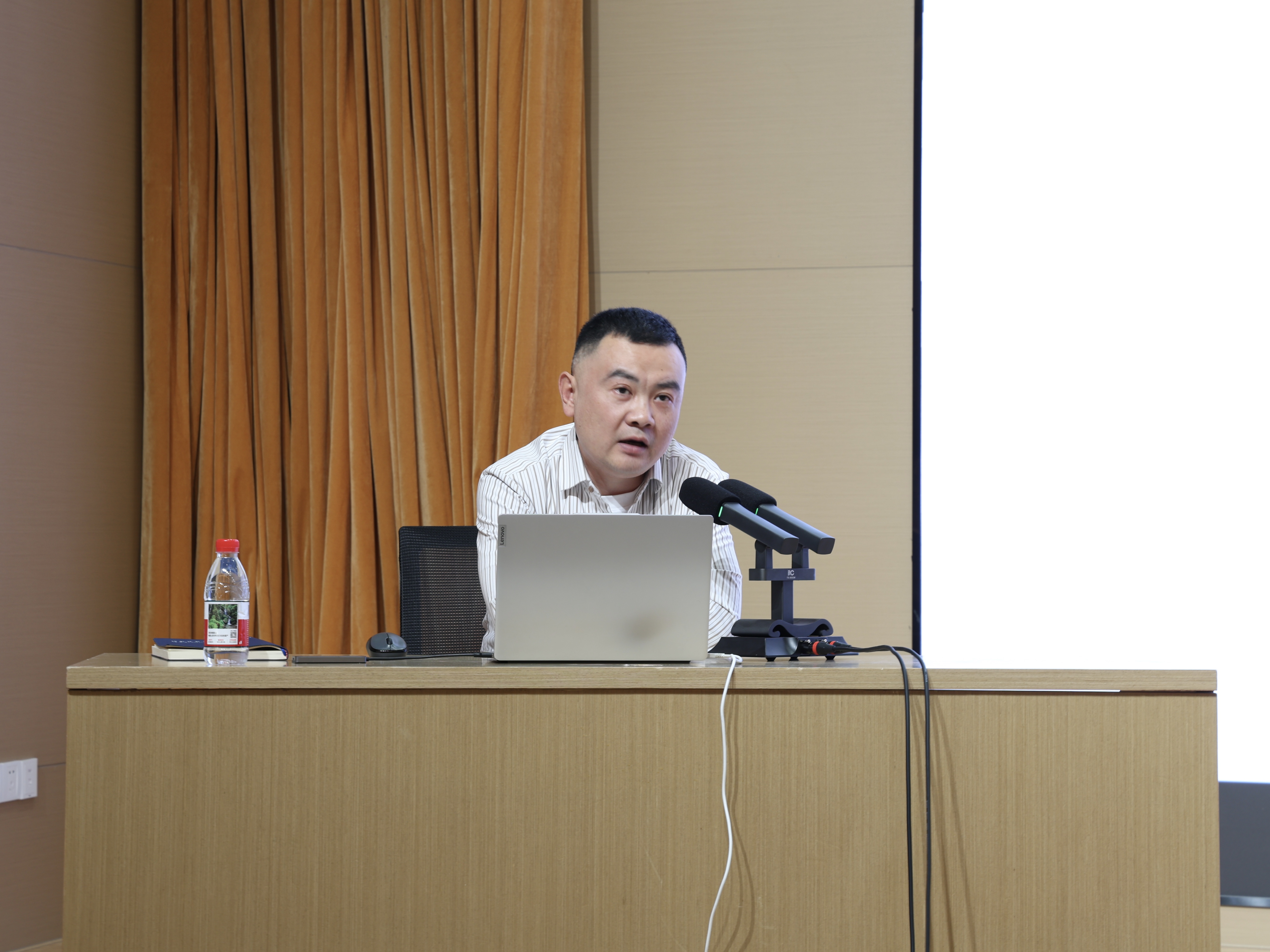 綦江校区主讲人.jpg