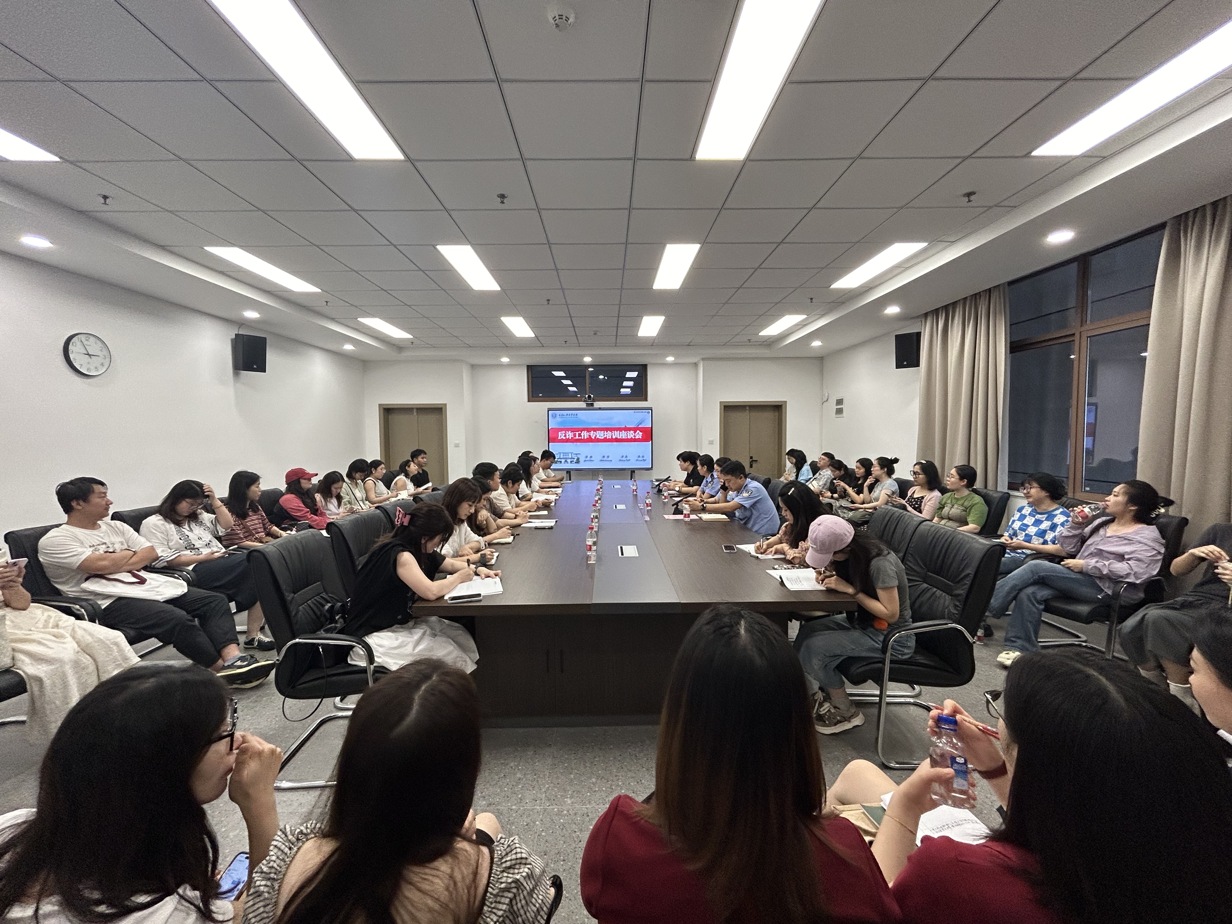 mHwU_1779760949012065848.jpg 反诈1.jpg