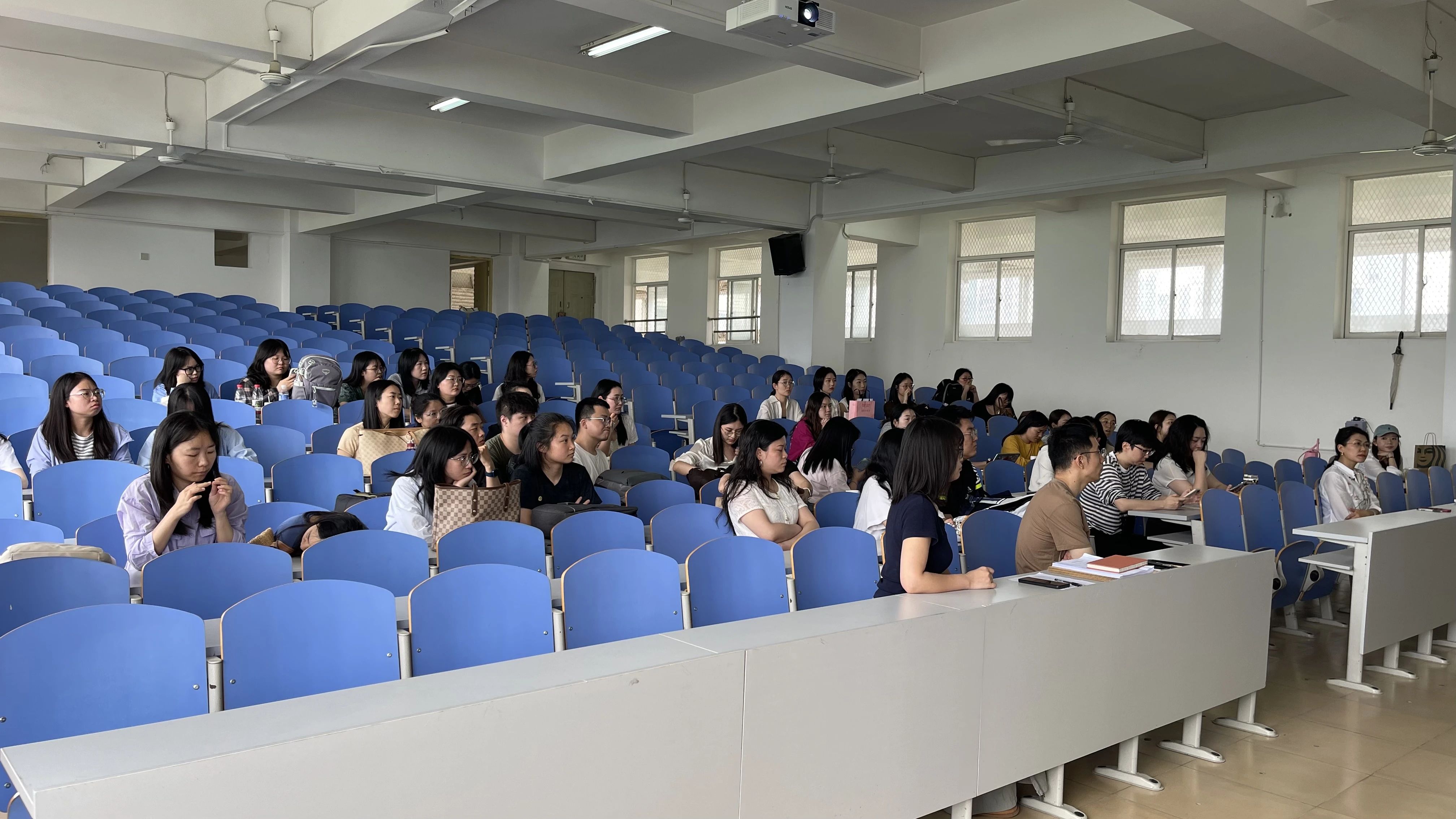 afcd297eed5d873ec9e786a2ec0cbd6a.jpg