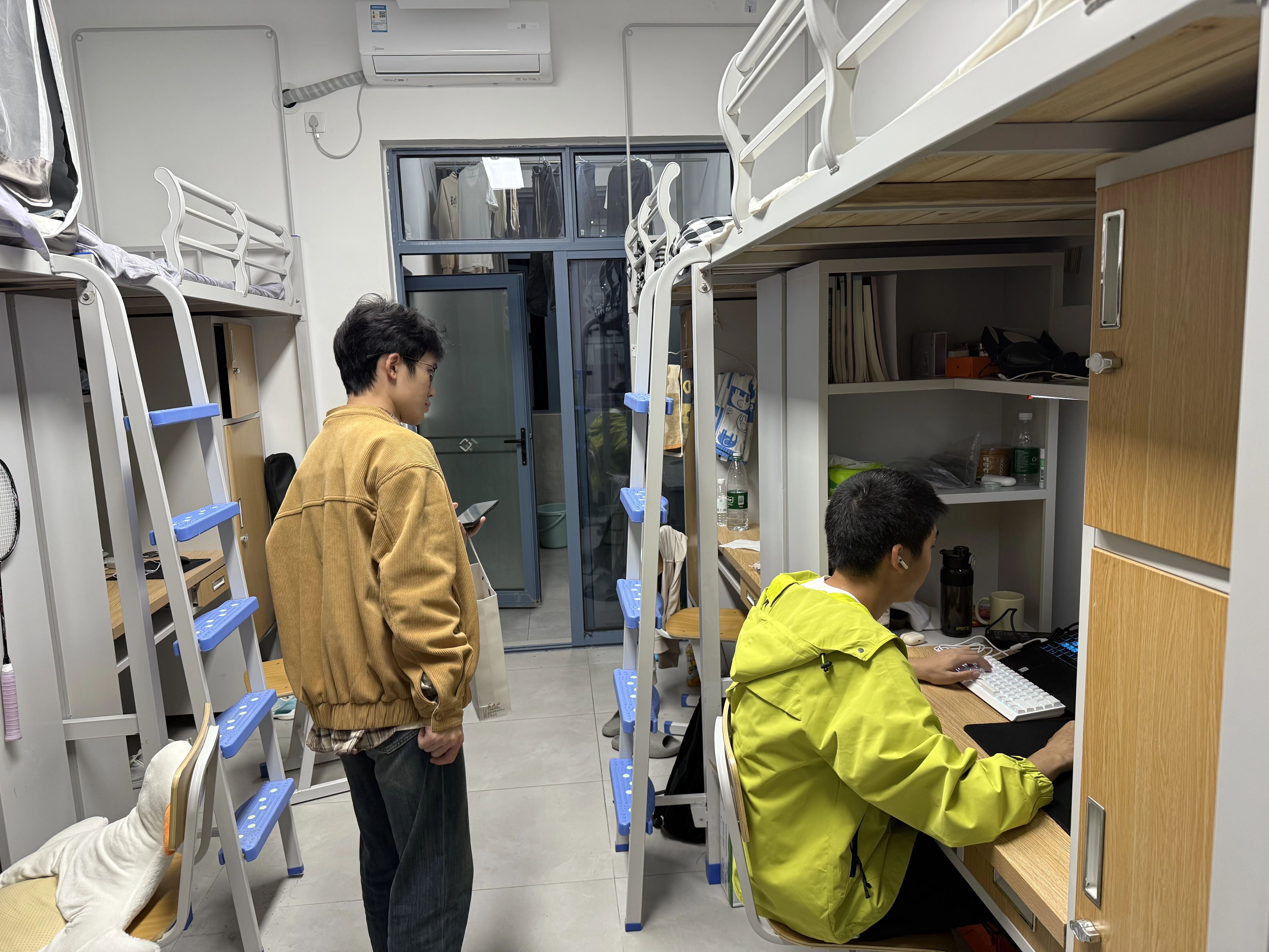 f566736ca9c1ddda0f4fe08016eacea9.jpg