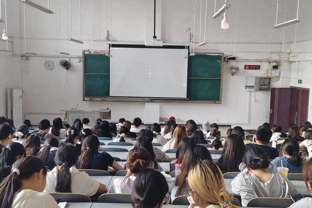 b68bb89c207a3fbee6f9c22f417fb353.jpg