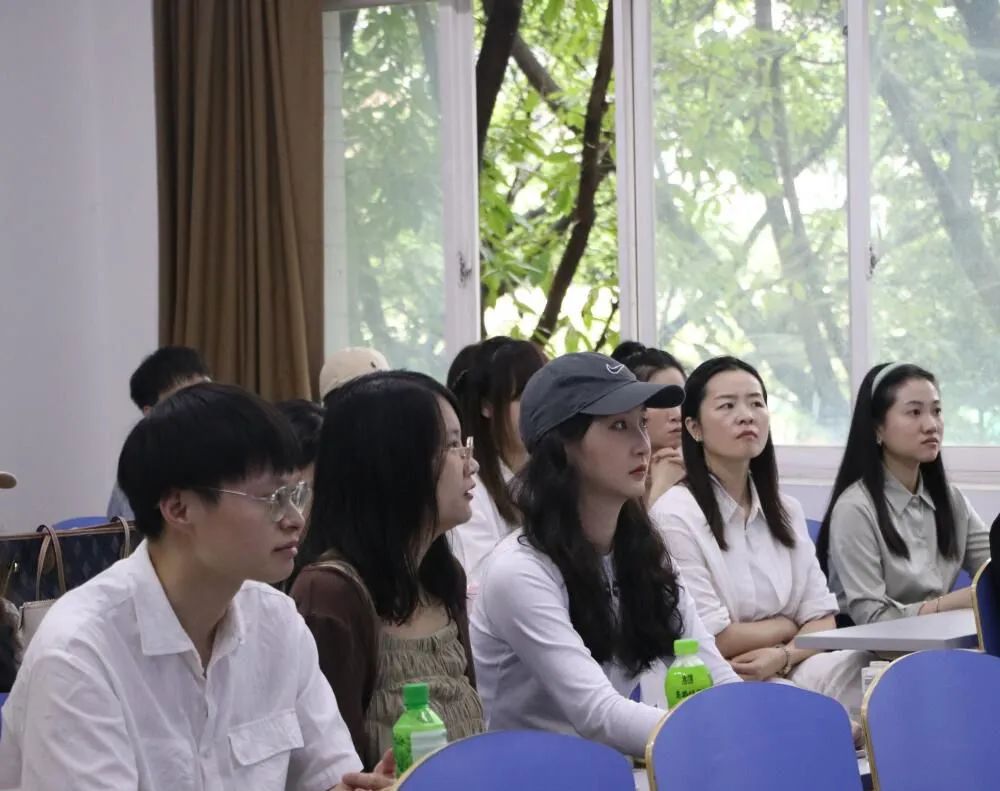 AqOL_1695704699207096704.jpg 6.jpg