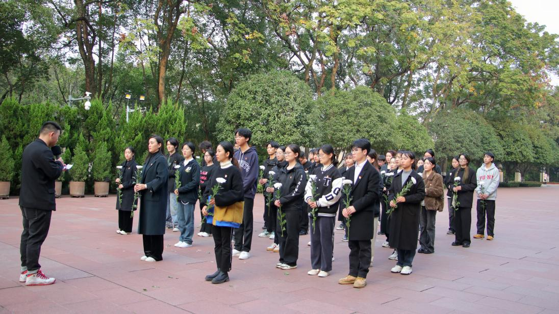 AlcT_1701051971654061047.png