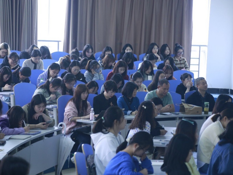 jbYQ_1698738802333038382.jpg 10.26”这些汉字为什么写成这样?“学术讲座1.jpg