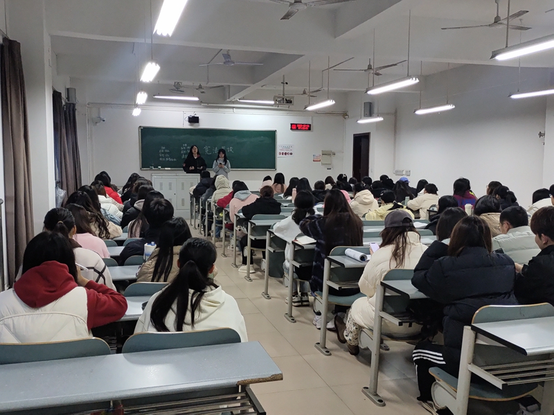 WoOP_1701829890303043190.jpg 12.4知宪法于心,守法律于行 (3).jpg