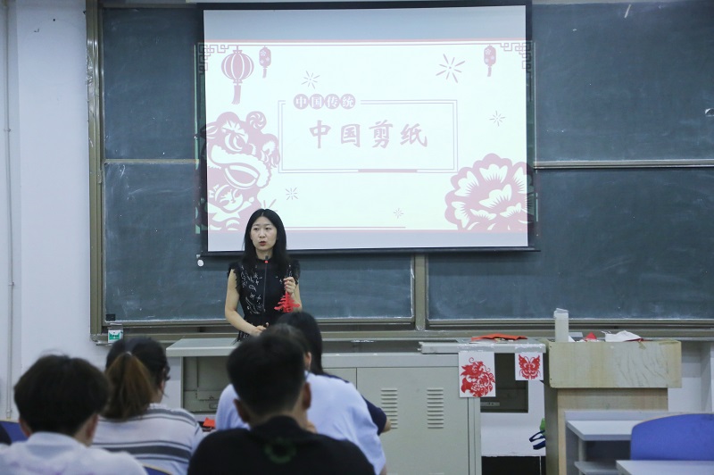 XDlc_1715740671515050345.jpg 5.14教学实践周|中华才艺体验活动 (2).jpg