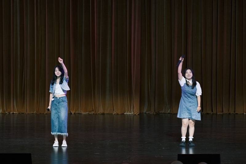 VKys_1726108717606018277.jpg 《日不落》.jpg