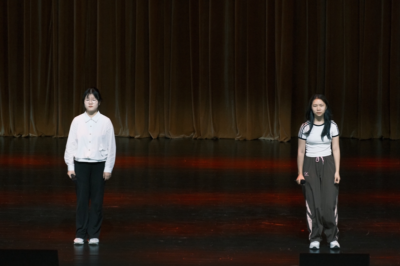 XMLH_1726108817871038716.jpg 《紫荆花盛开》.jpg