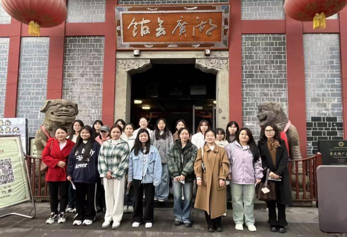 KDGy_1731985685559048948.jpg 湖广会馆_副本.jpg