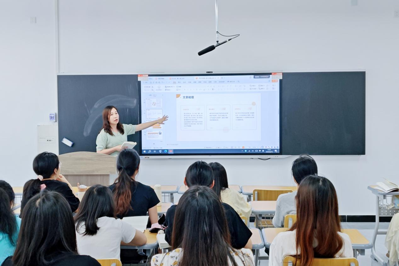 5.13教学实践周｜品字句之妙，悟经典之魂——学院开展文言文阐释实践活动3.png