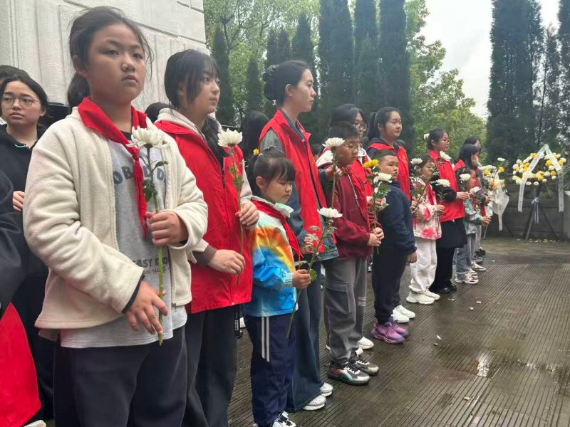 oRJX_1780403252584081907.jpg
