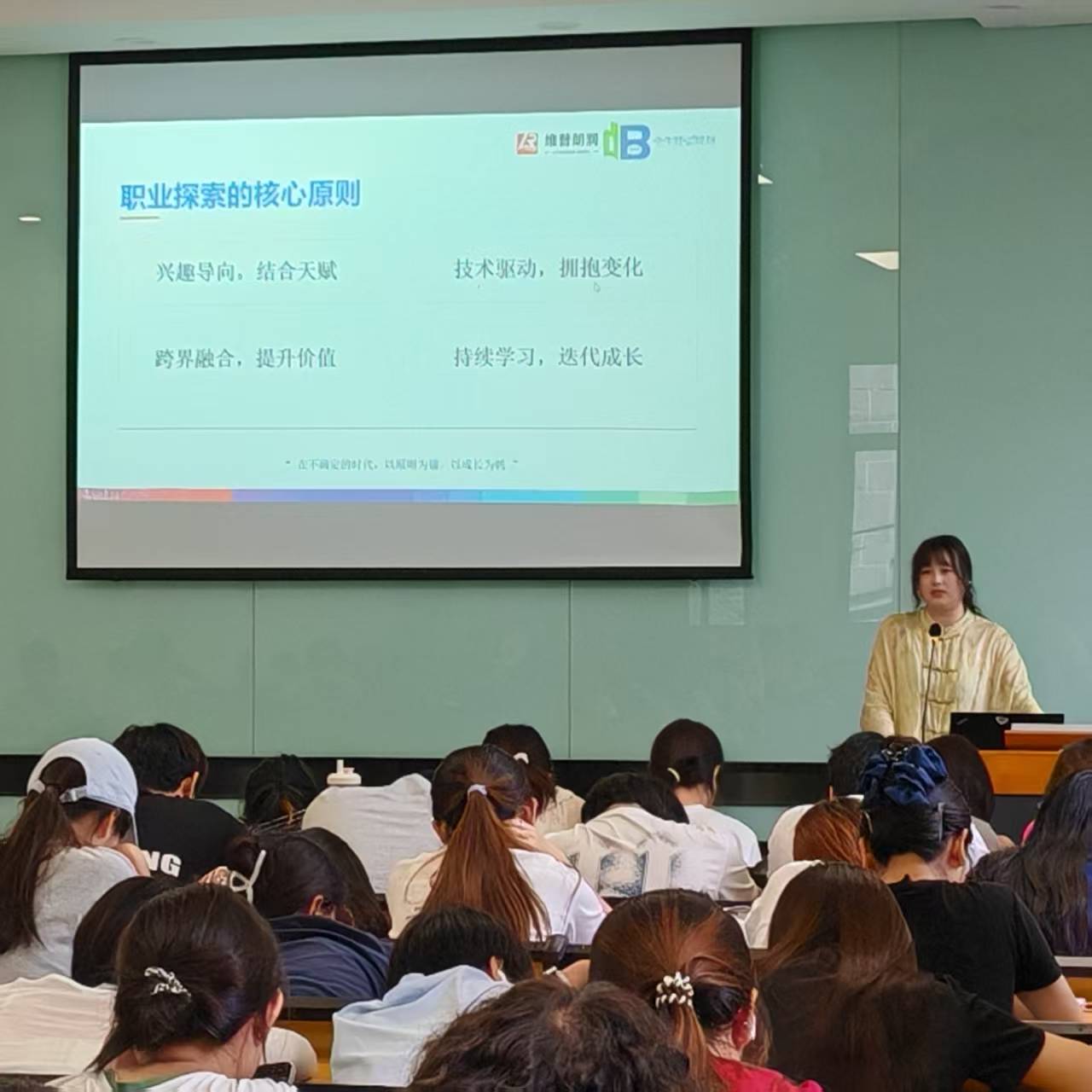 hoJU_1782965480976024179.jpg 2.jpg