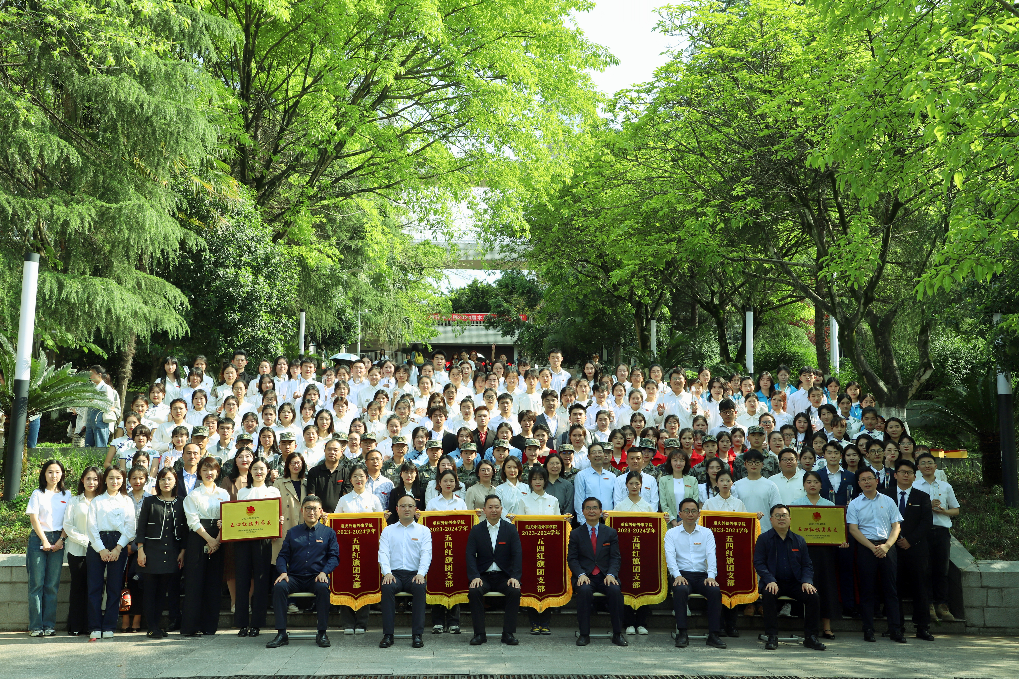LvZH_1714373045179051527.jpg 合照.jpg