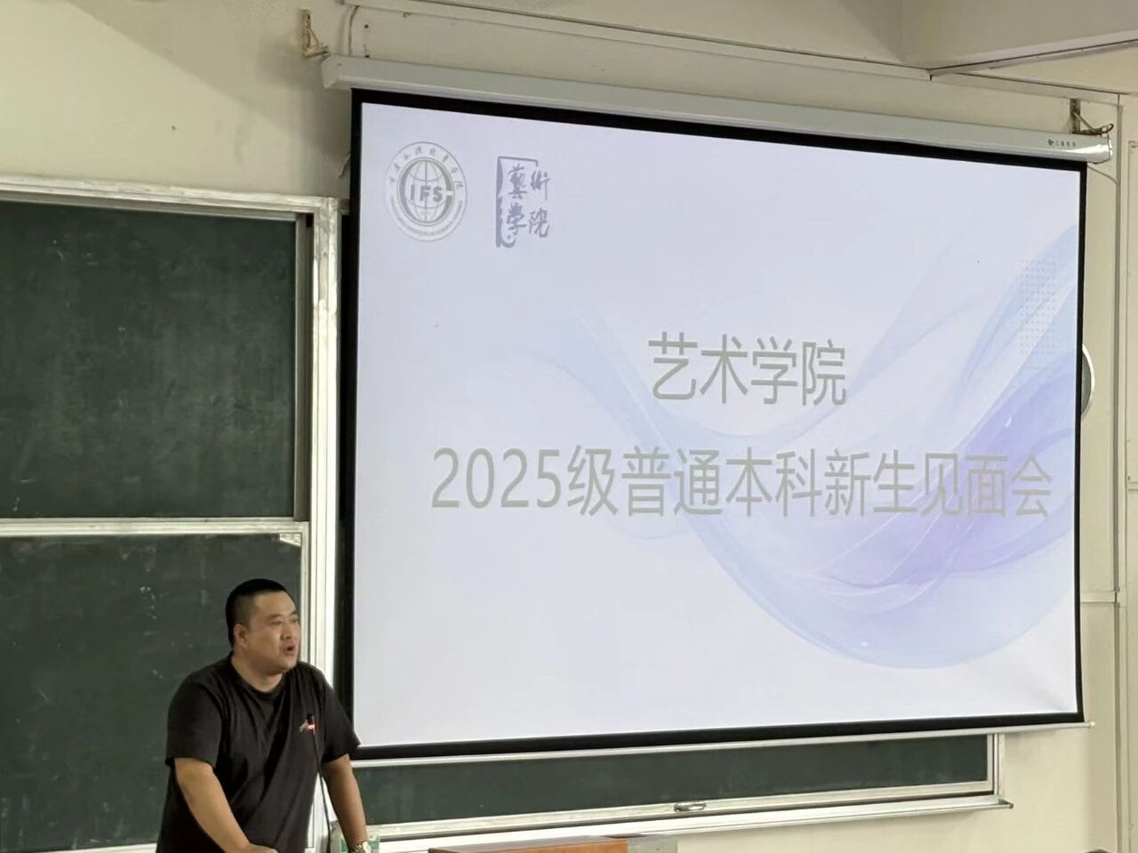 aae0c8c90a8b6d13a66fd65aad79838a.jpg