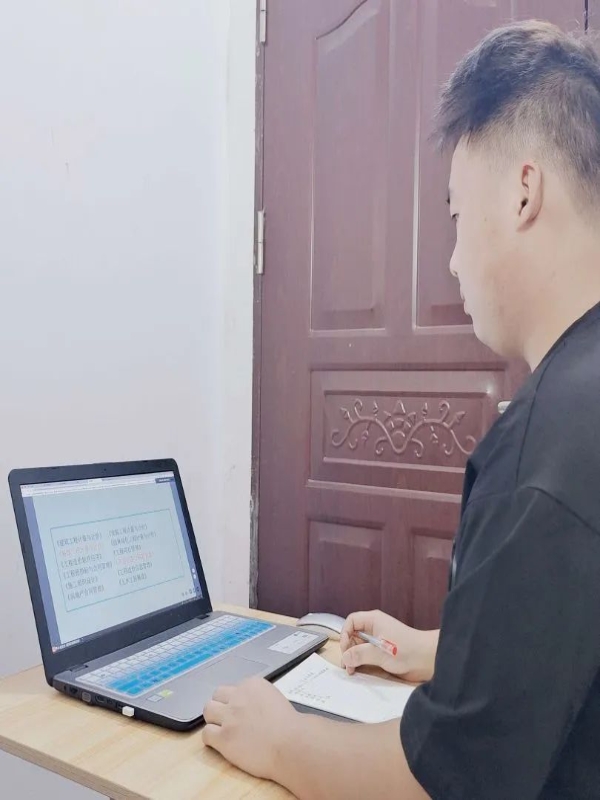 yeEF_1665541134307031145.jpg