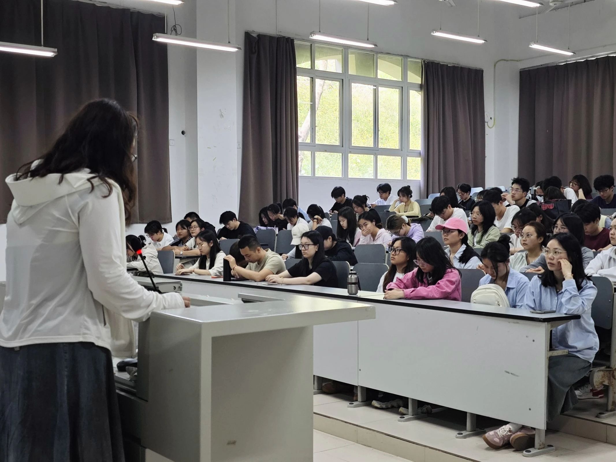 1ceaddbdf58687c117e3a0eb00ebeec1.jpg