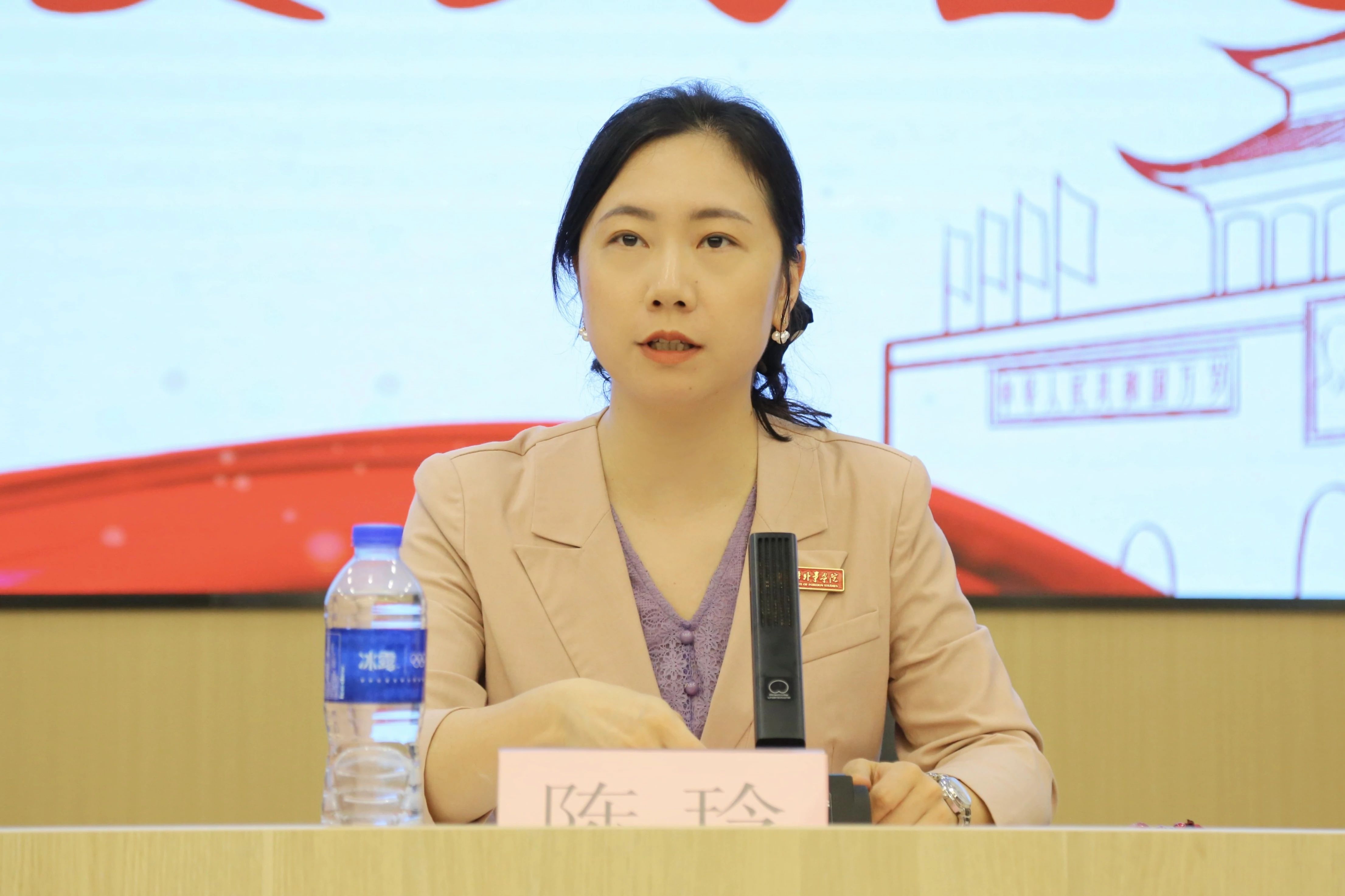 cc1356d15bd5d780fb3a45fa968312fc.jpg
