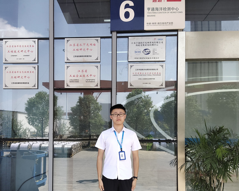 1632813327432082.jpg 齐烨_副本.jpg