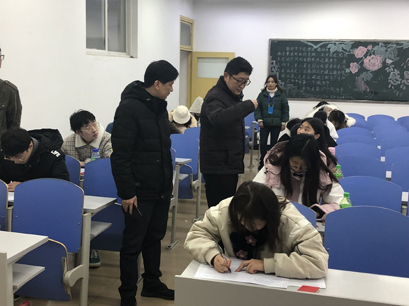 季助理_副本.jpg