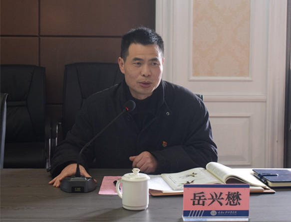岳书记特写.JPG